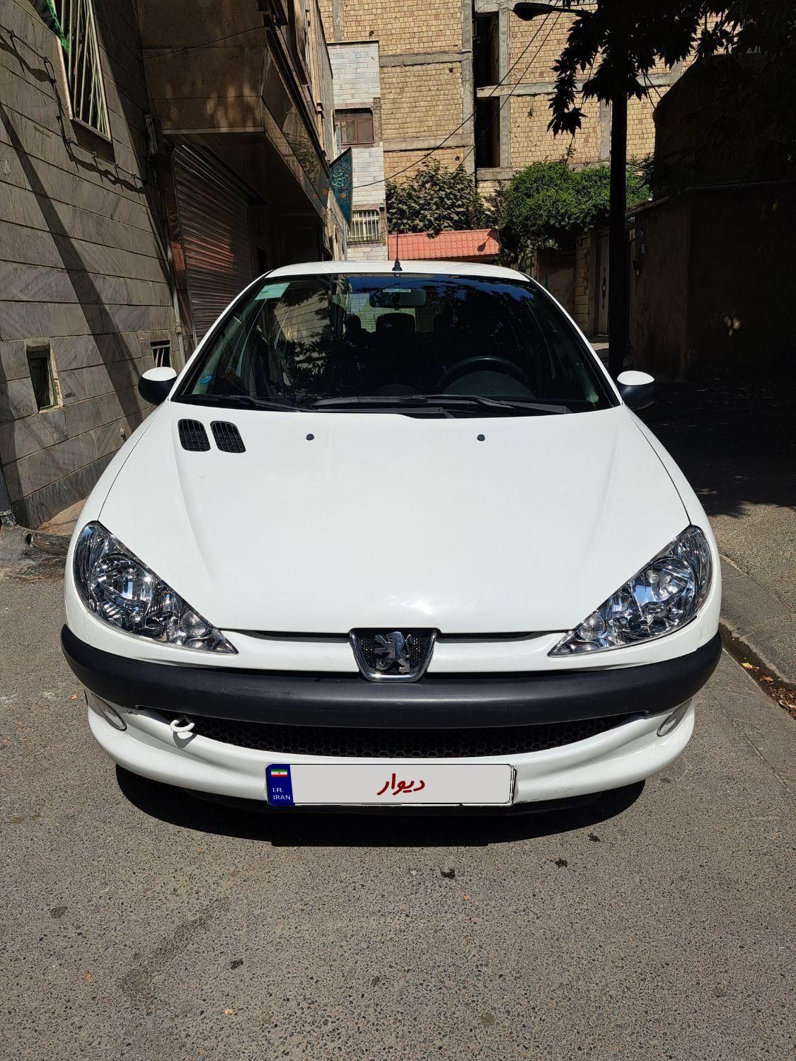 پژو ۲۰۶ صندوق دار v8 - 1398