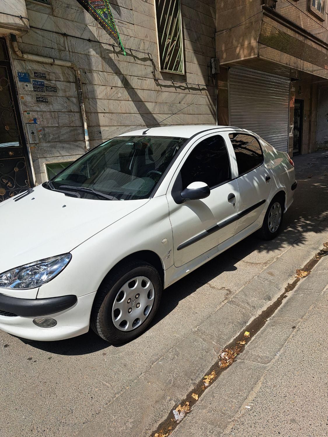 پژو ۲۰۶ صندوق دار v8 - 1398