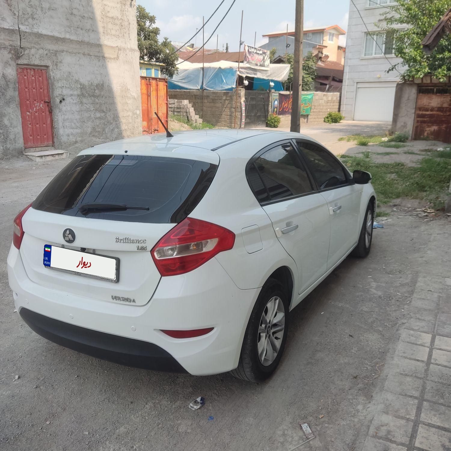 خودرو برلیانس، H320 آگهی ann_19600106