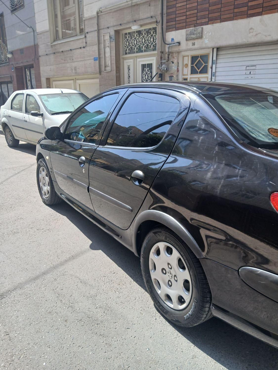 پژو ۲۰۶ صندوق دار v8 - 1396