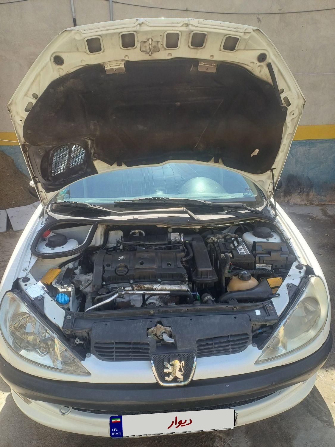 پژو ۲۰۶ صندوق دار v8 - 1395