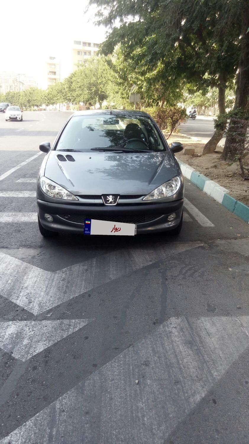 پژو ۲۰۶ صندوق دار v8 - 1394