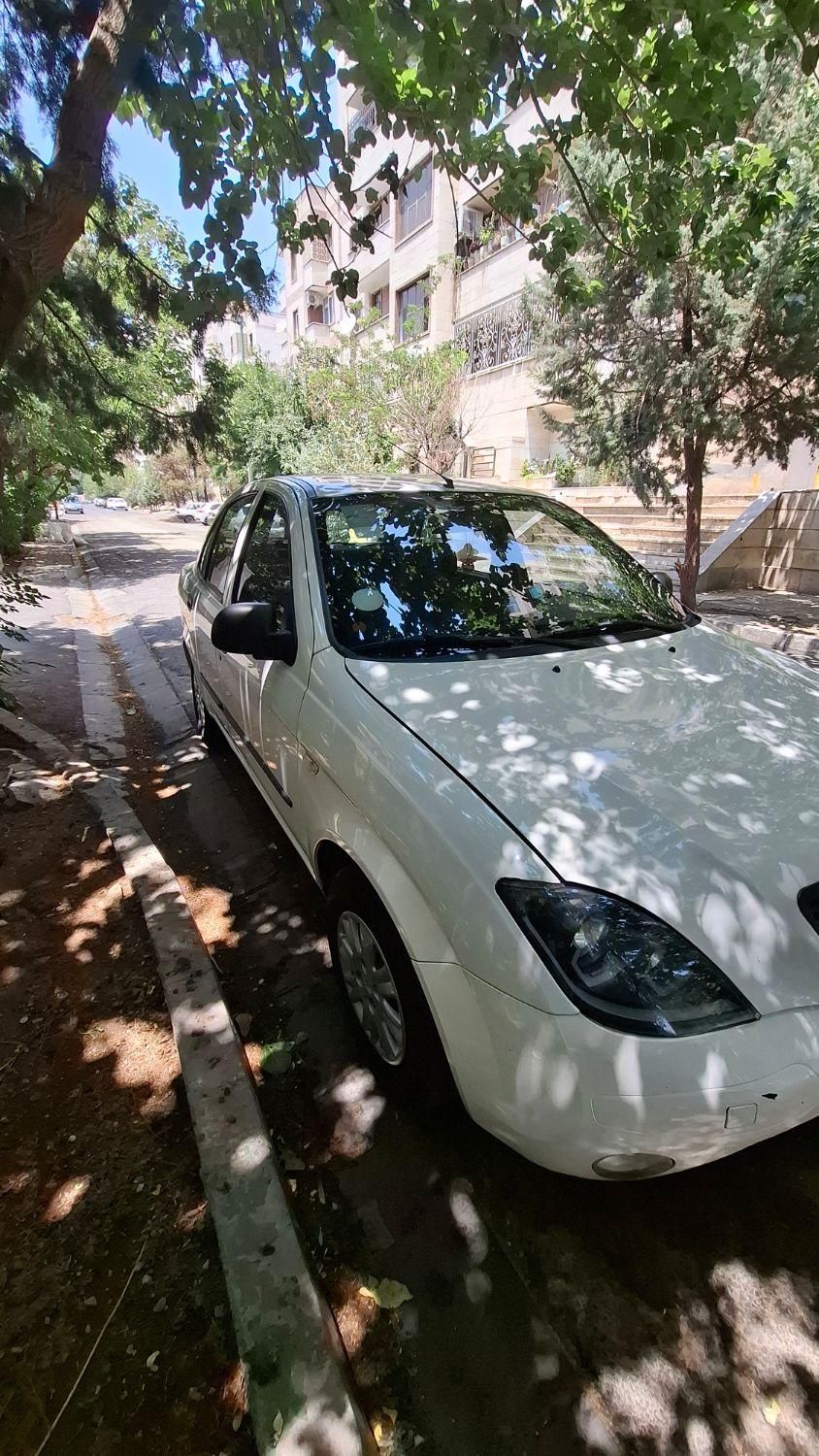 تیبا صندوق دار SX - 1399