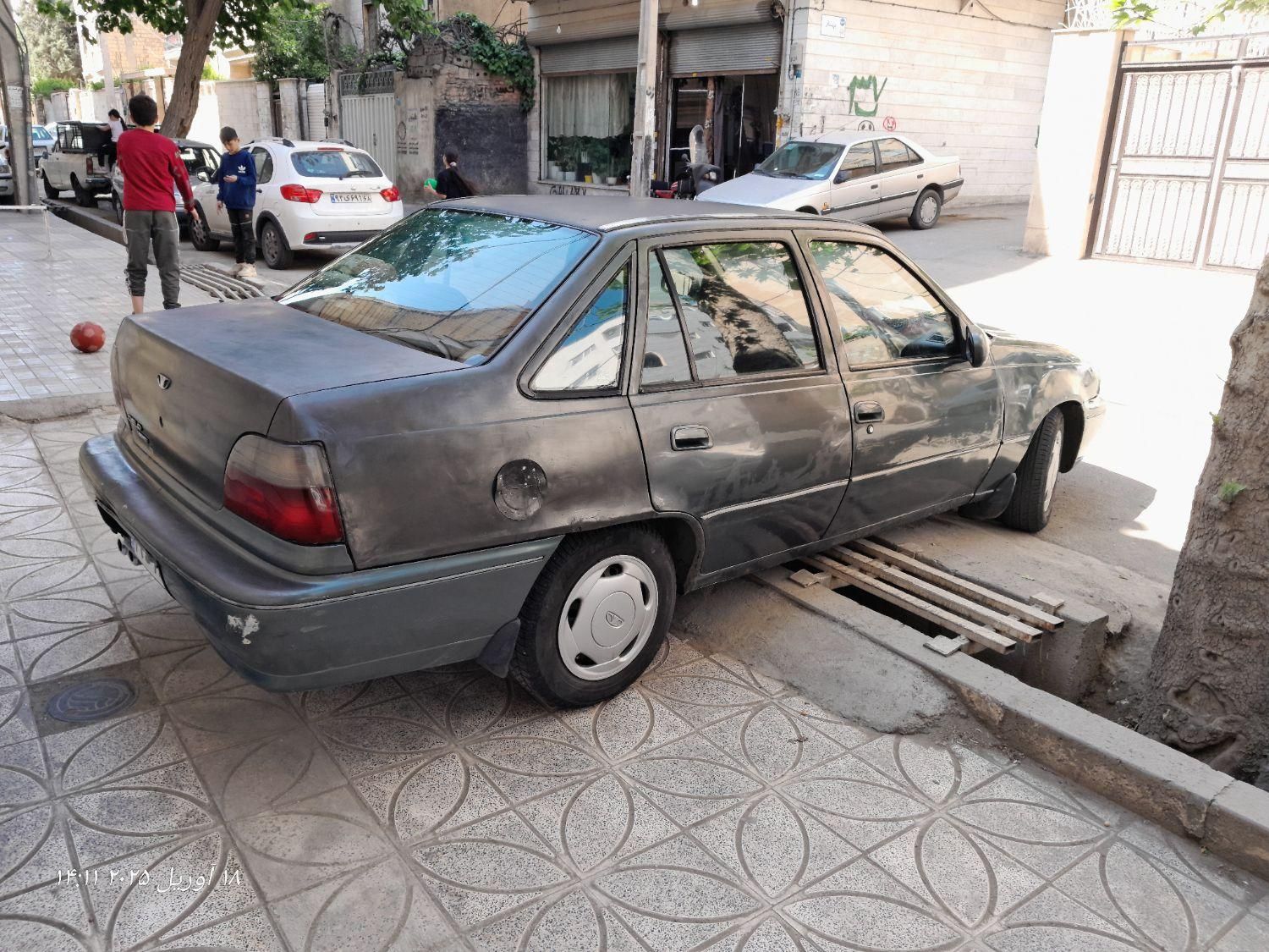 دوو سیلو سدان - 1378