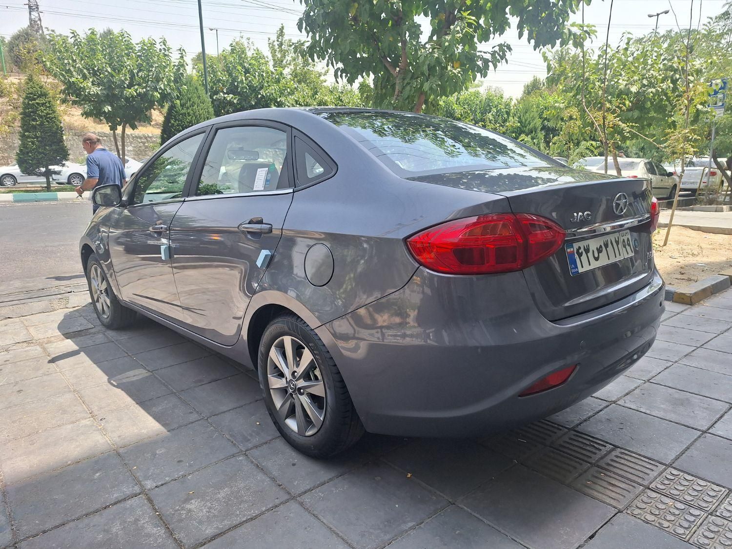 جک J4 اتوماتیک ساده - 1404
