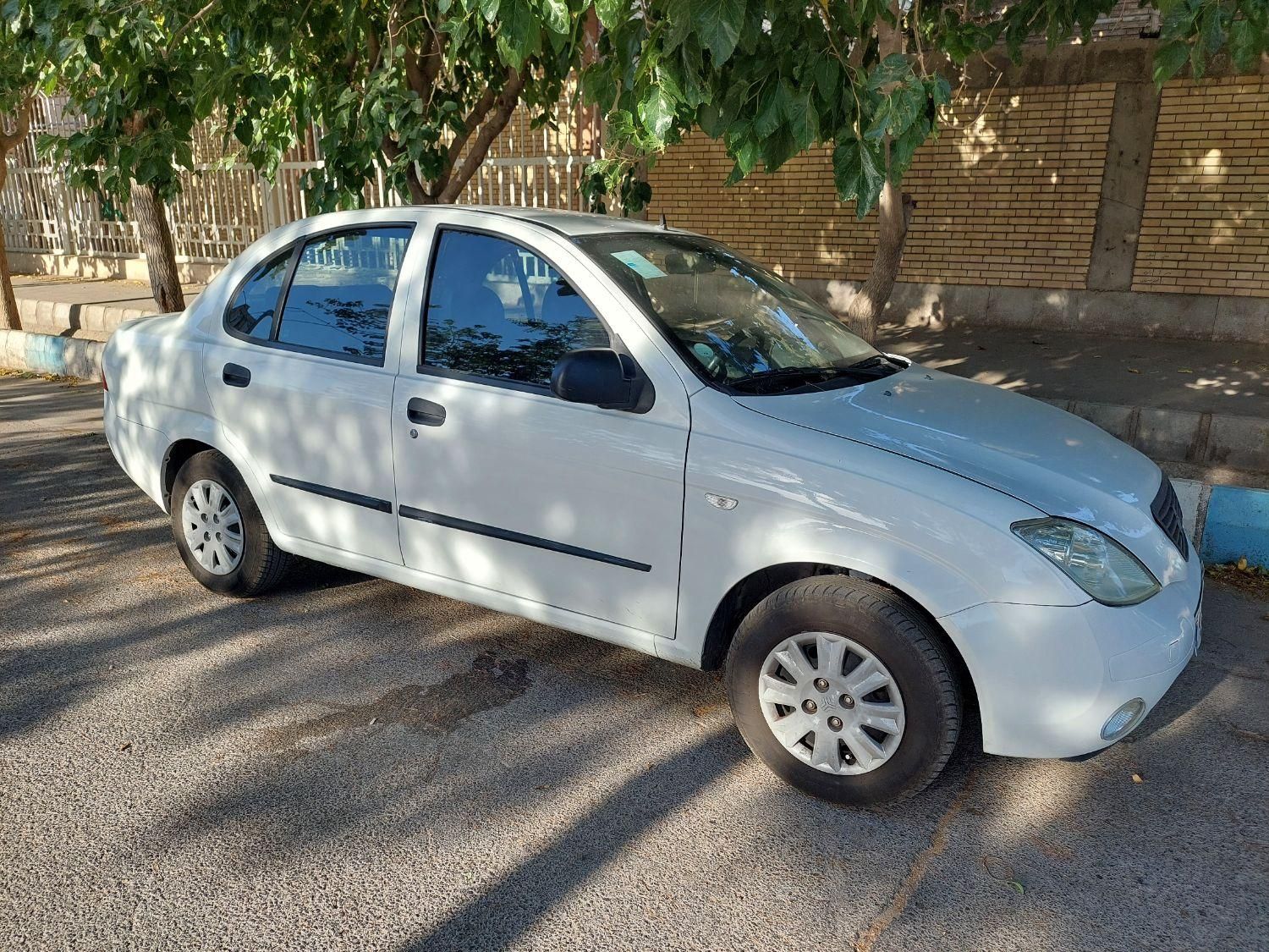 تیبا صندوق دار SX - 1400