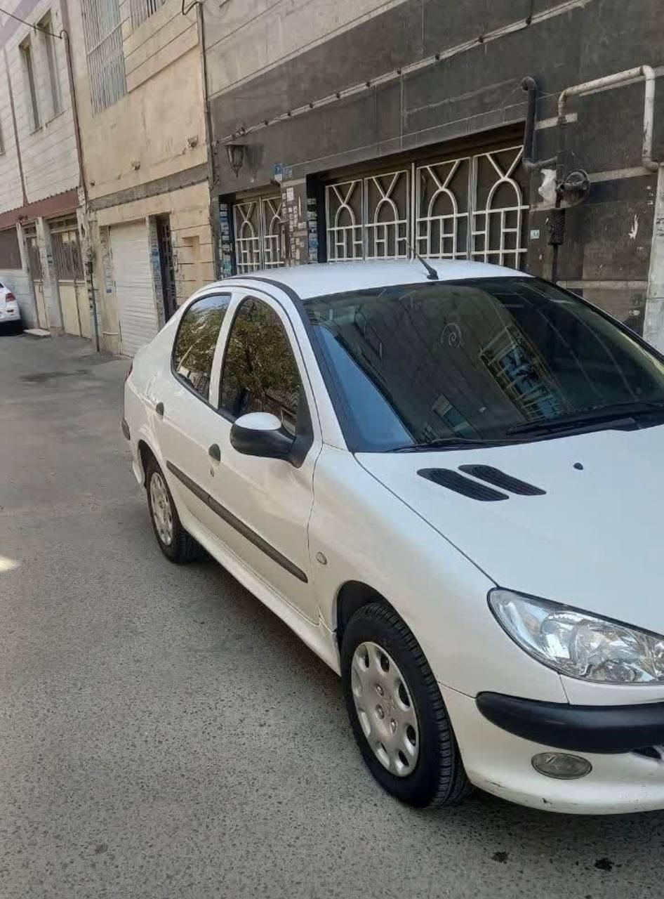 پژو ۲۰۶ صندوق دار v8 - 1393