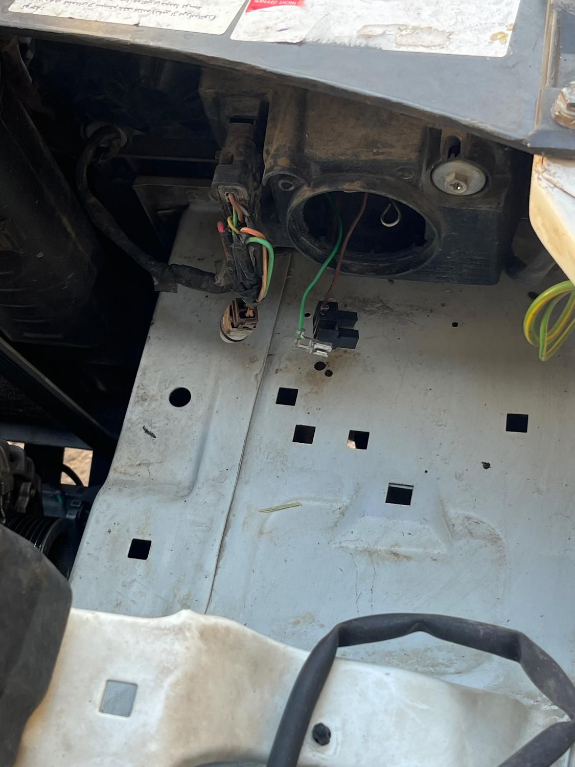 پژو 405 SLX بنزینی  XU7 - 1389
