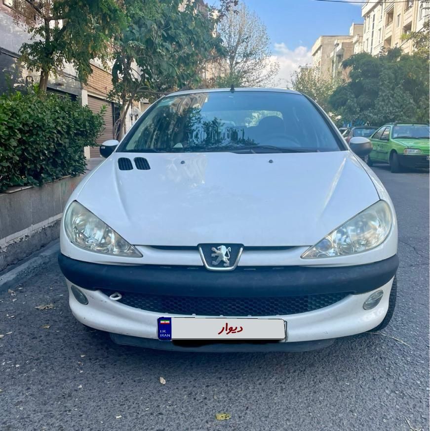 پژو ۲۰۶ صندوق دار v8 - 1394