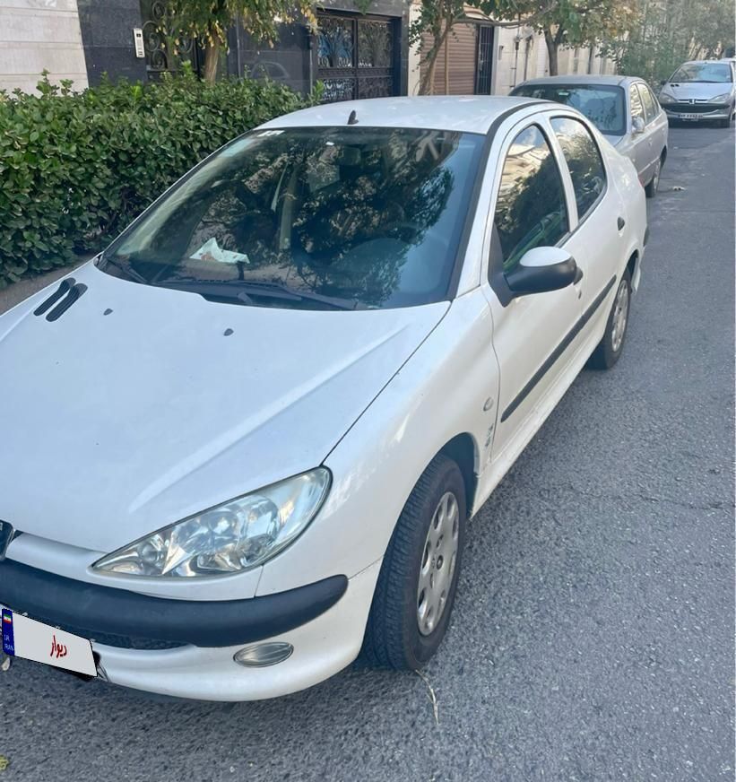 پژو ۲۰۶ صندوق دار v8 - 1394