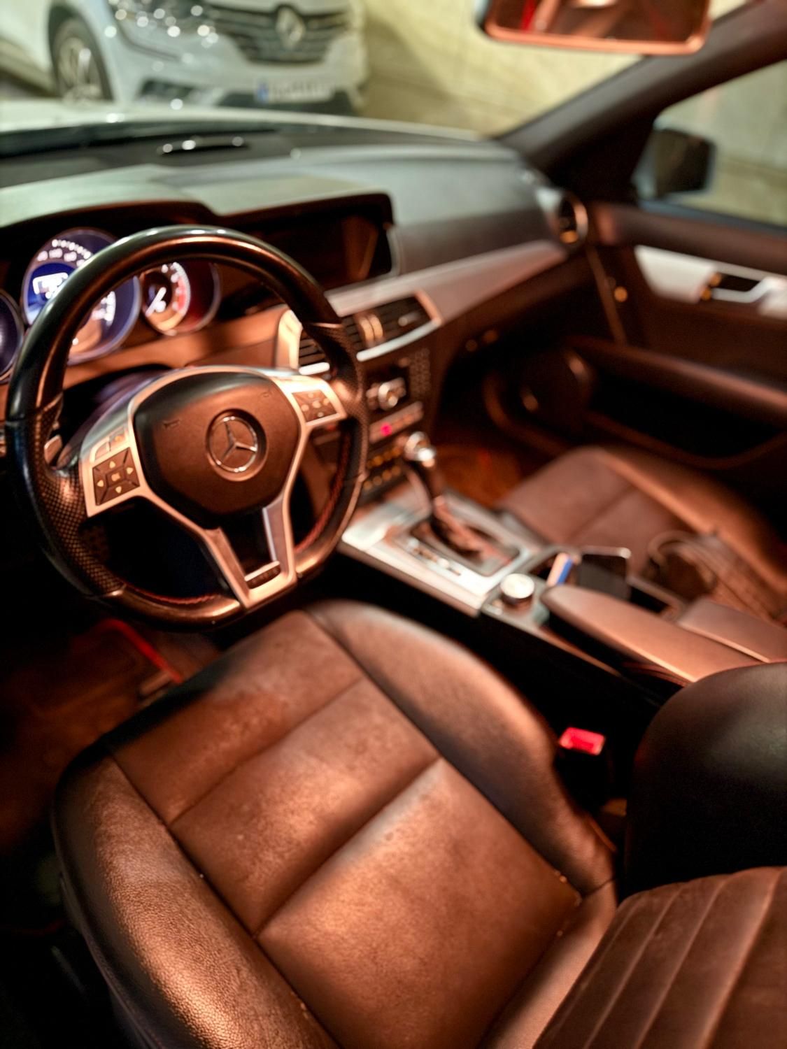 بنز C 200 - 2014