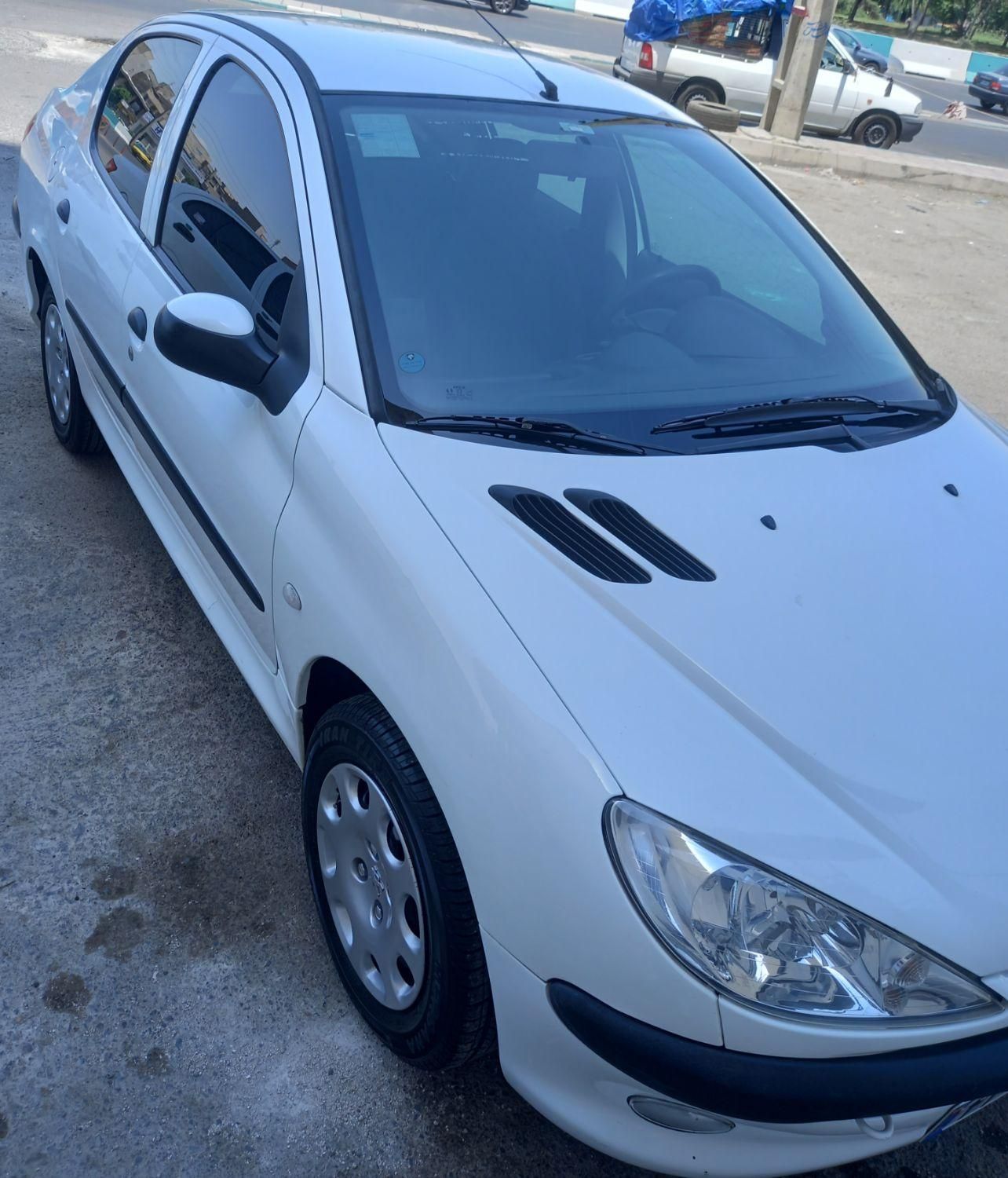 پژو ۲۰۶ صندوق دار v8 - 1397