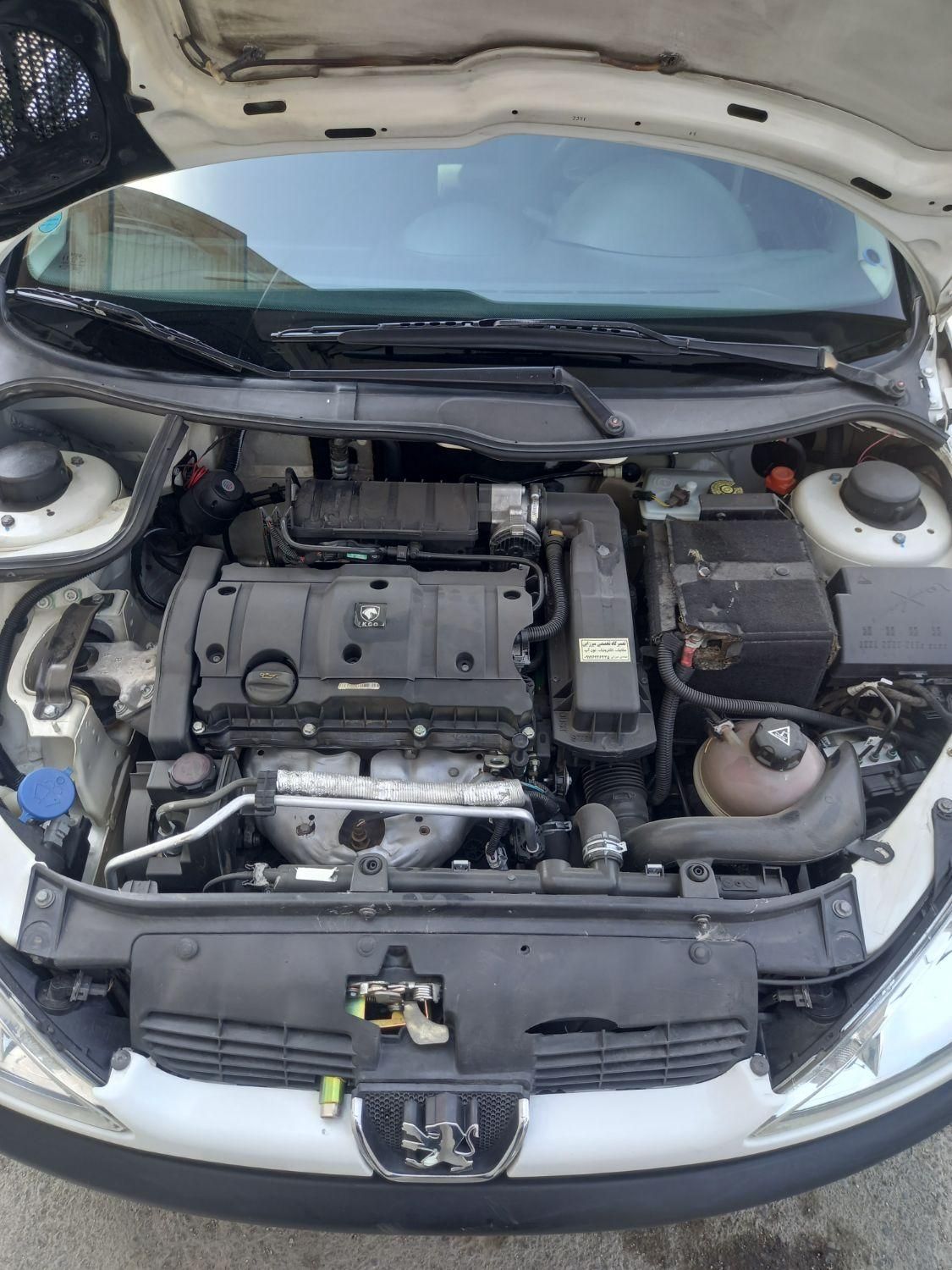 پژو ۲۰۶ صندوق دار v8 - 1397