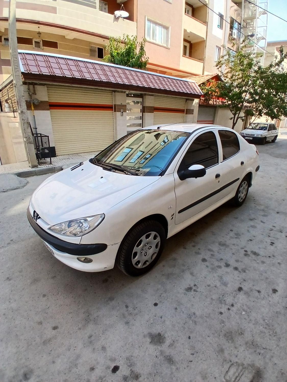 پژو ۲۰۶ صندوق دار v8 - 1391