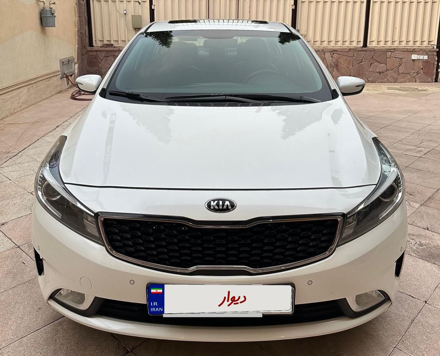کیا سراتو 2.0 لیتر اتوماتیک GT لاین - 2017