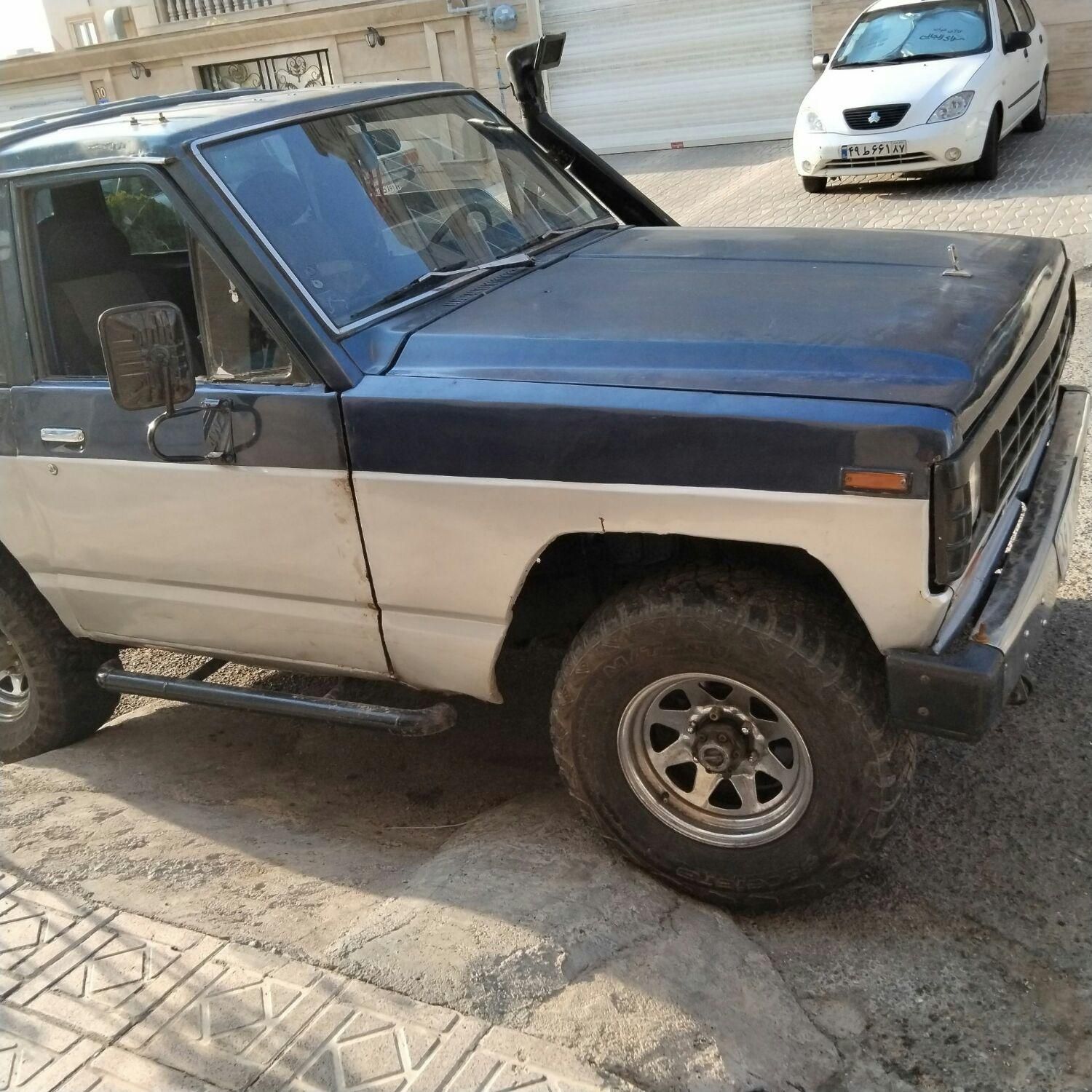 نیسان پاترول دو درب دنده‌ای - 1998