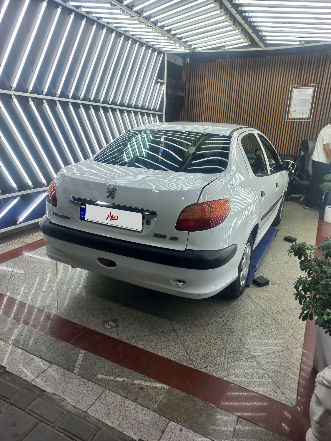 پژو ۲۰۶ صندوق دار v8 - 1390