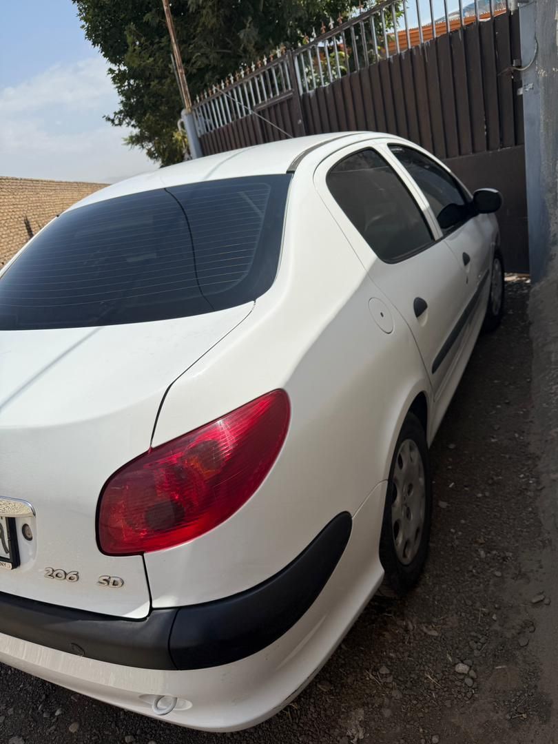 پژو ۲۰۶ صندوق دار v8 - 1393