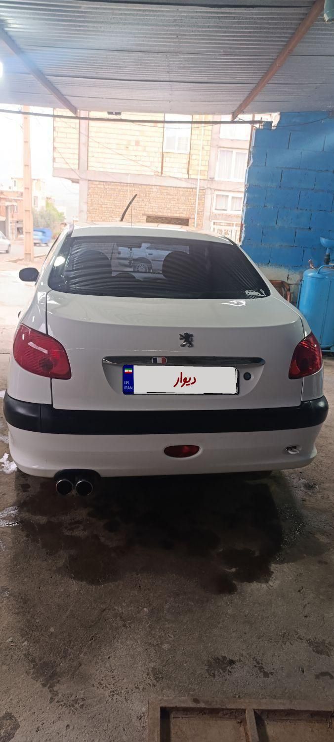 پژو ۲۰۶ صندوق دار v8 - 1392