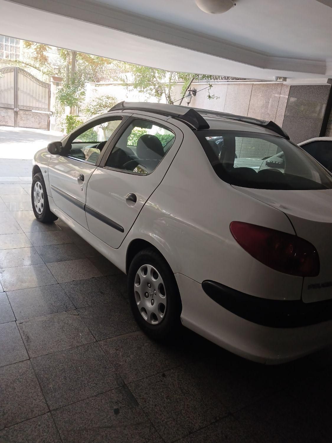 پژو ۲۰۶ صندوق دار v8 - 1390