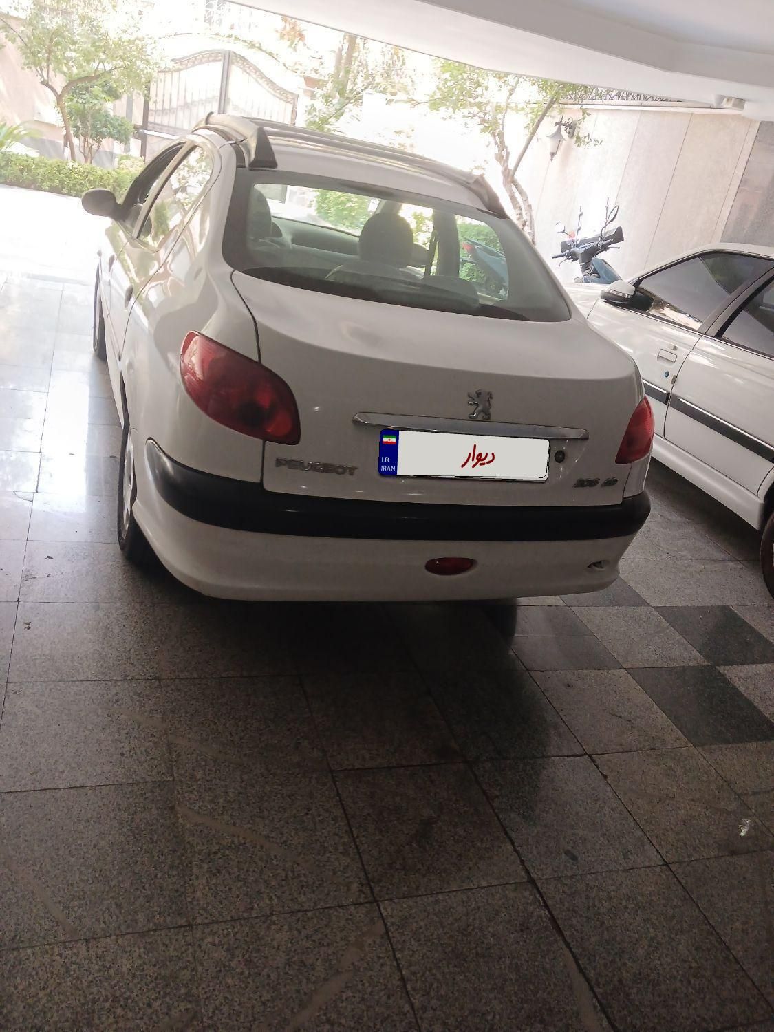 پژو ۲۰۶ صندوق دار v8 - 1390