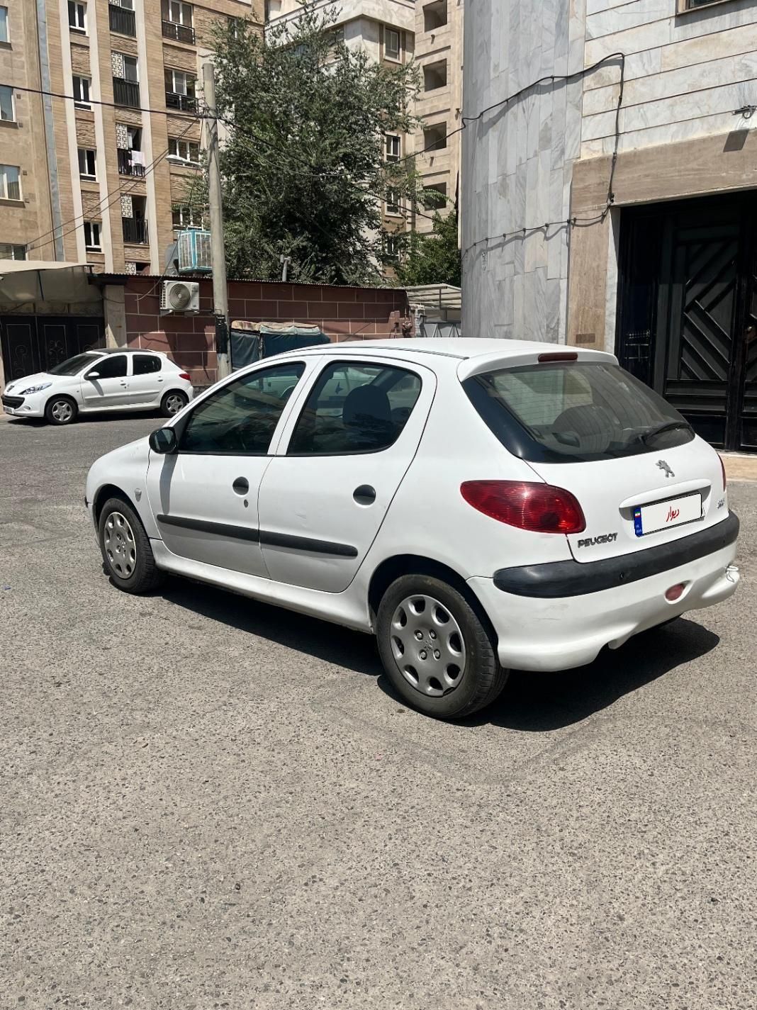 پژو 206 تیپ 2 - 1395