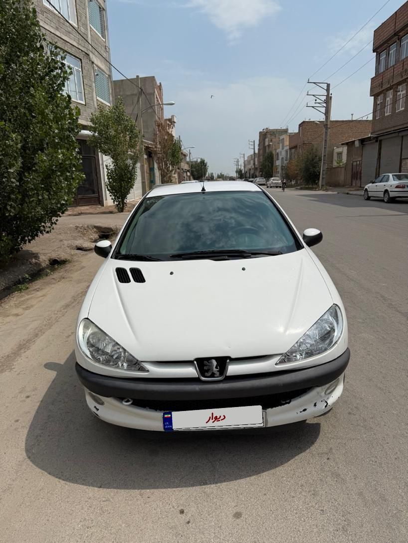 پژو ۲۰۶ صندوق دار v8 - 1399