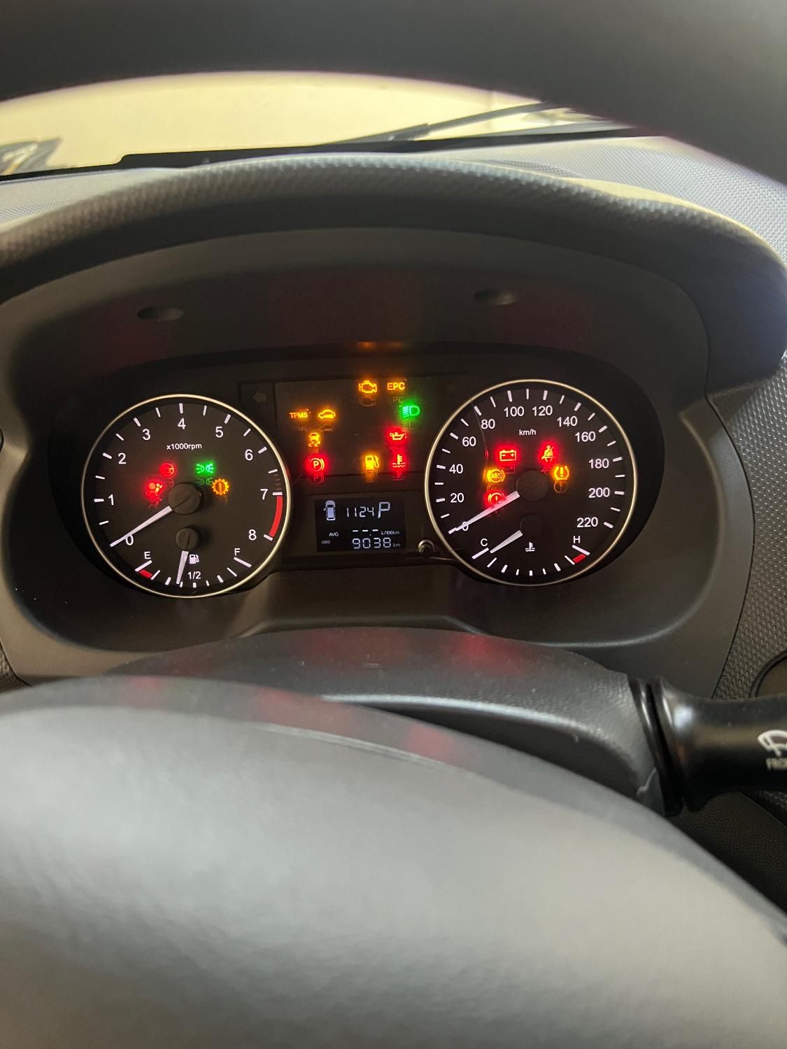 جک J4 اتوماتیک ساده - 1403