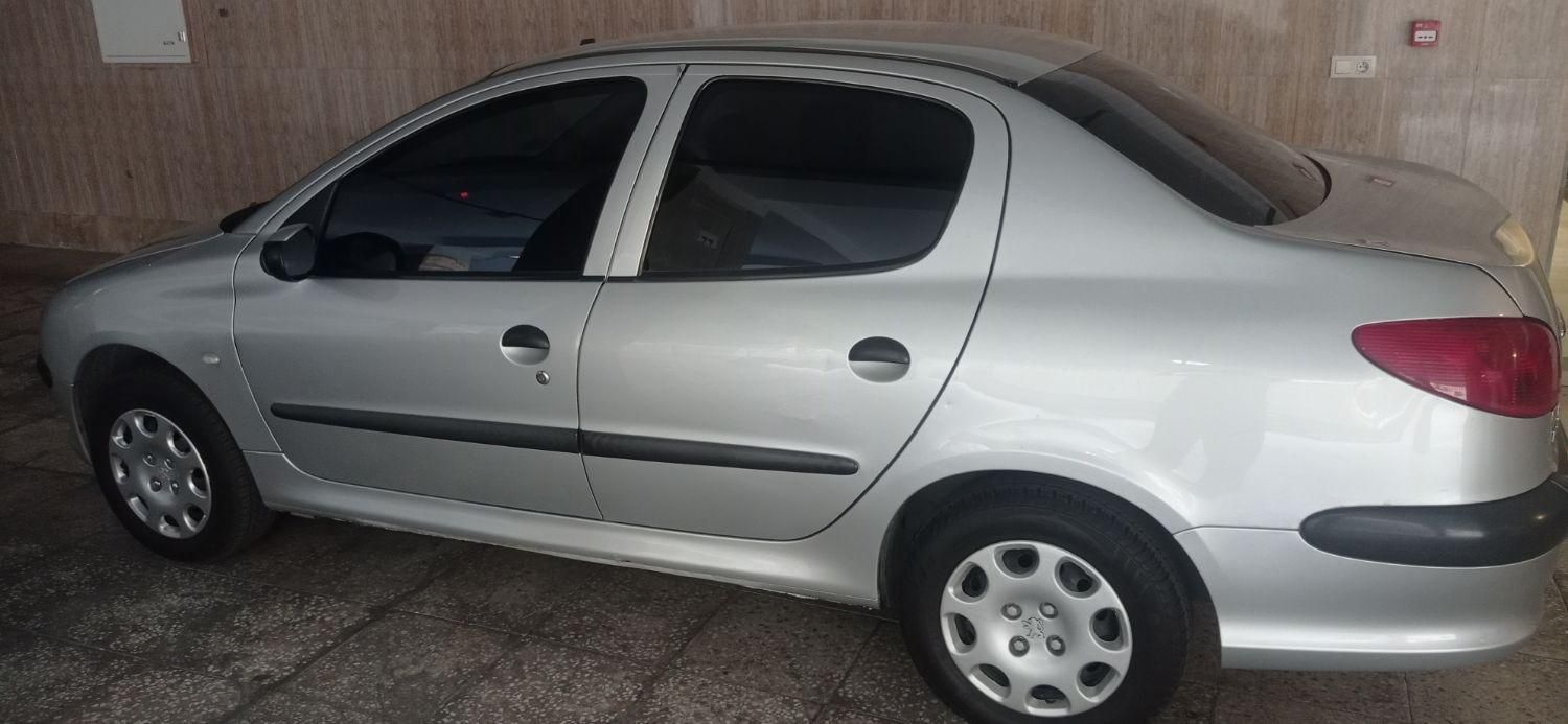 پژو ۲۰۶ صندوق دار v8 - 1390