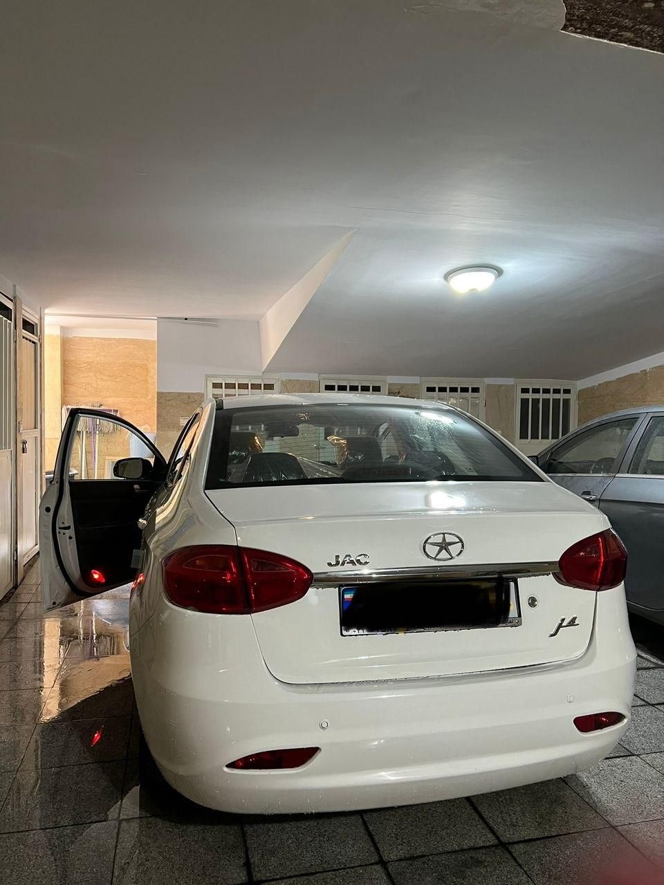 جک J4 اتوماتیک ساده - 1401