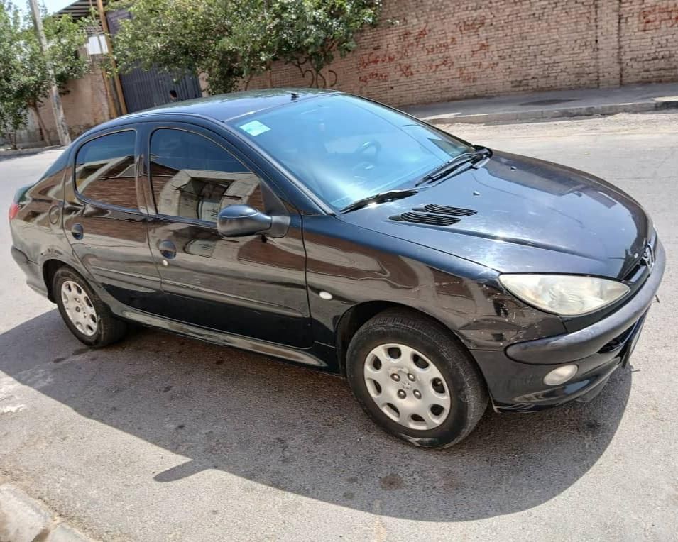 پژو ۲۰۶ صندوق دار v8 - 1390