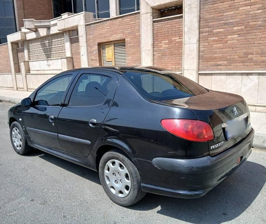 پژو ۲۰۶ صندوق دار v8 - 1390