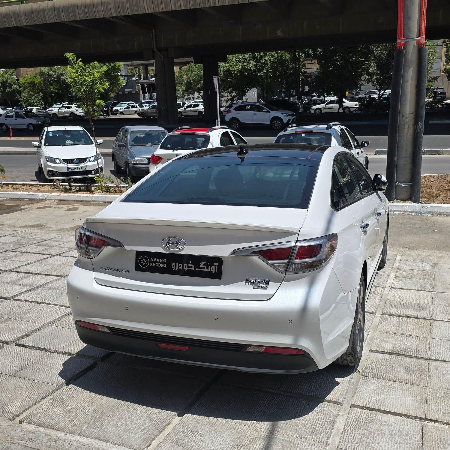 سمند LX XU7 - 1404