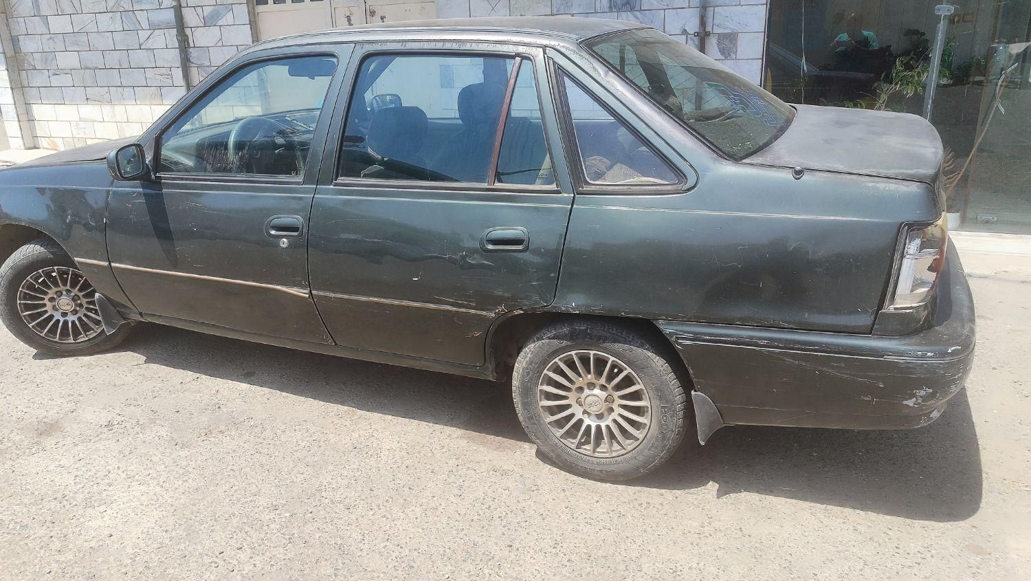 دوو سیلو سدان - 1381