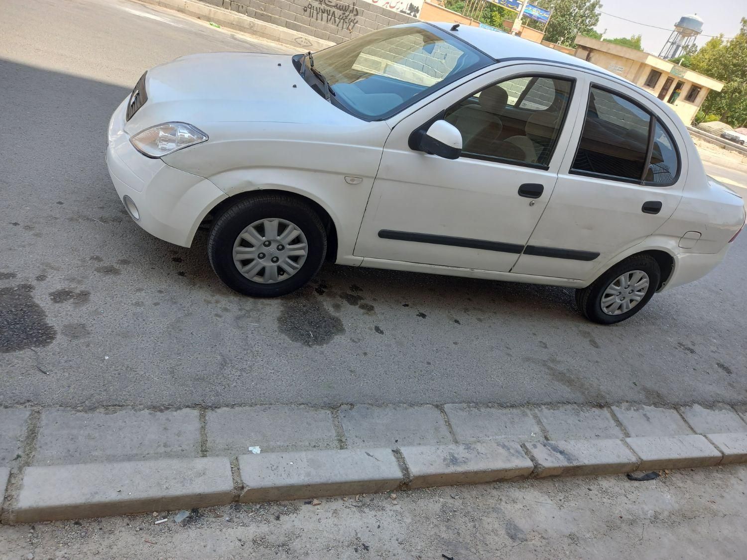 تیبا صندوق دار LX - 1390