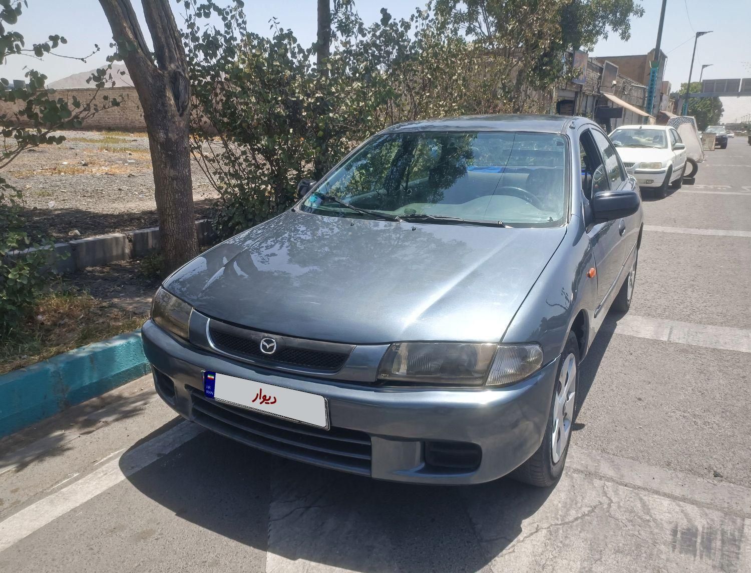 مزدا 323 F - 1378