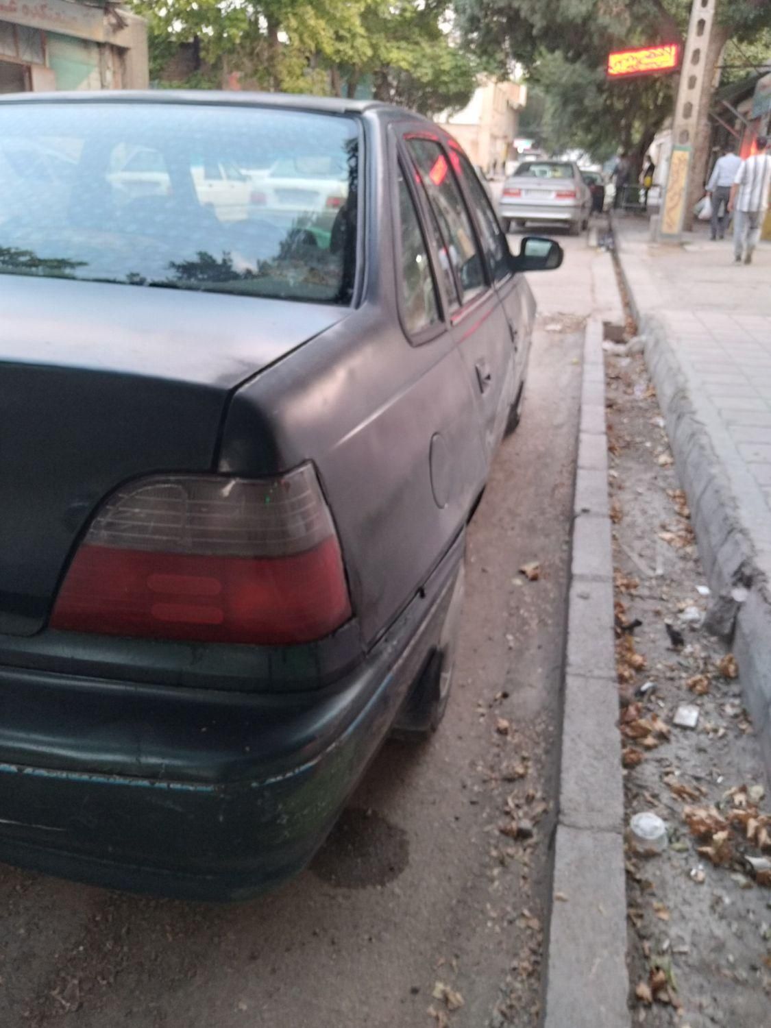 دوو سیلو سدان - 1376