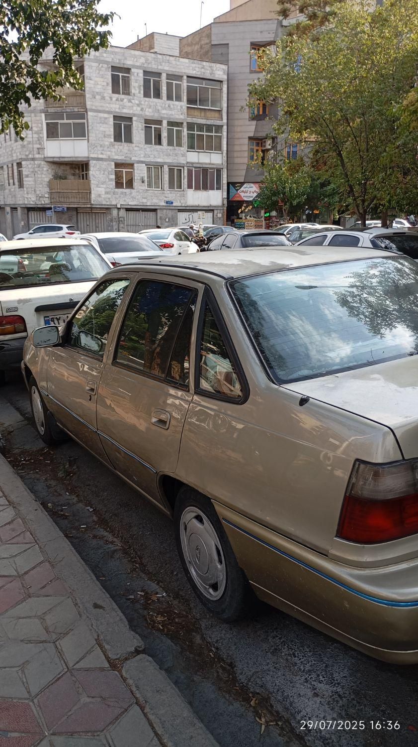 دوو سیلو سدان - 1383
