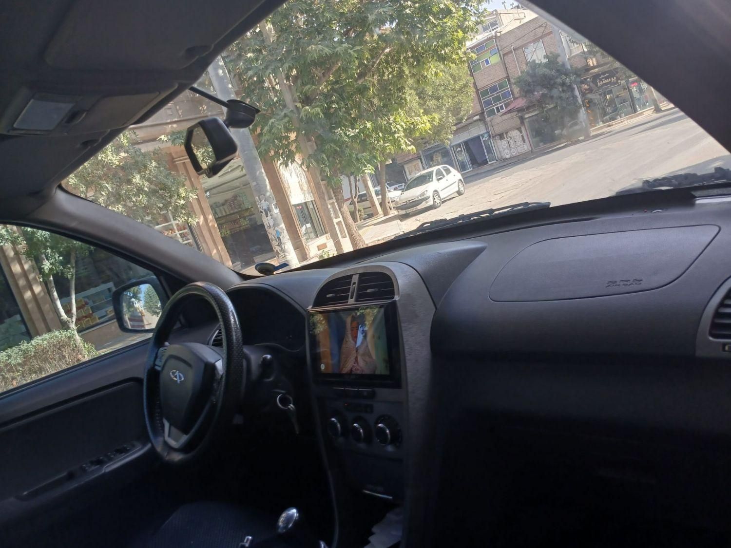 ام وی ام X33 دنده‌ای ساده - 1395