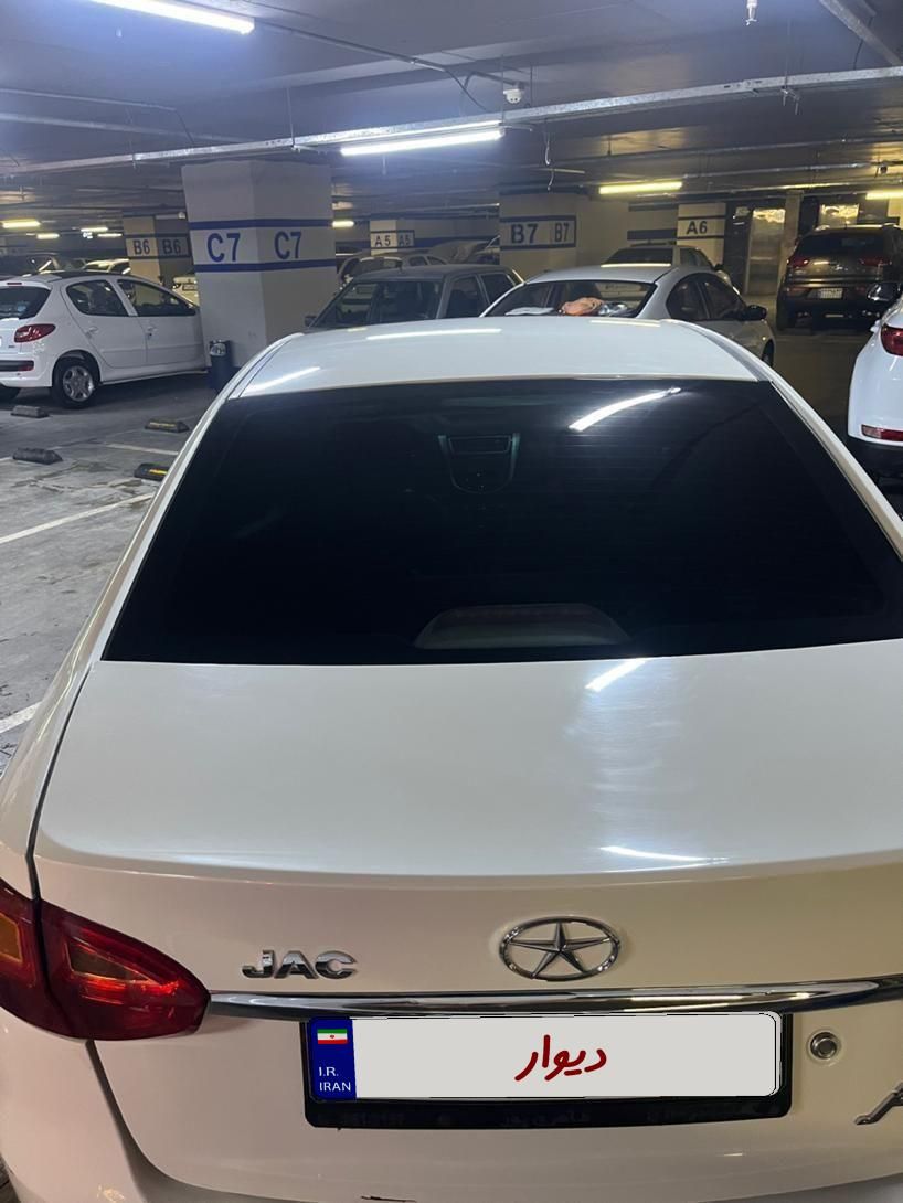 جک J4 اتوماتیک ساده - 1400