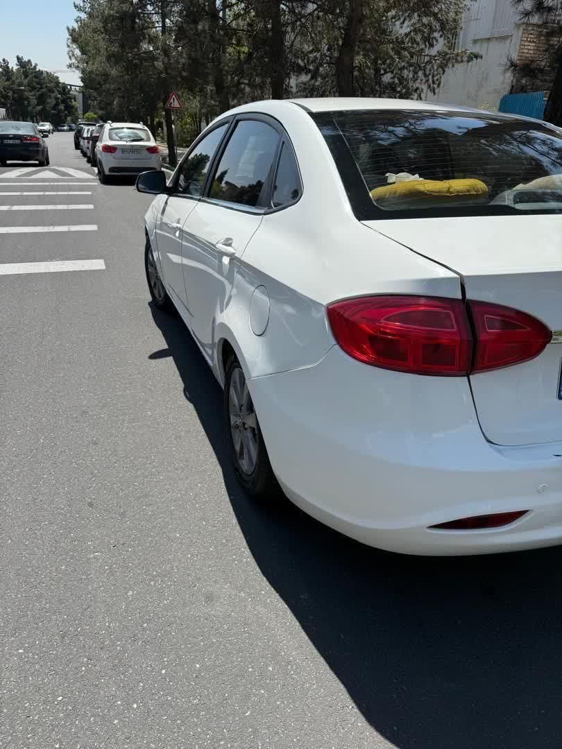 جک J4 اتوماتیک ساده - 1402