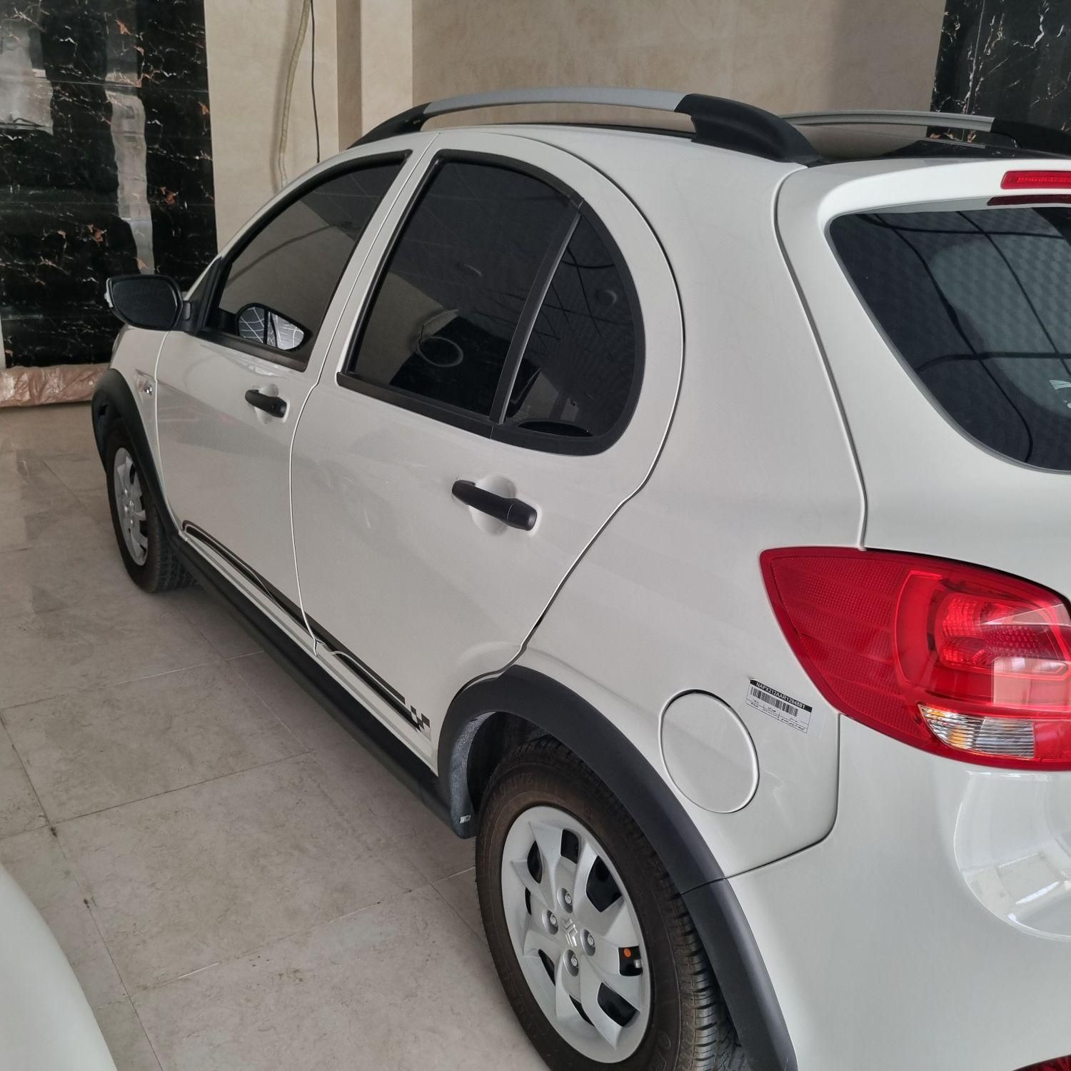کوییک R دنده‌ای - 1403
