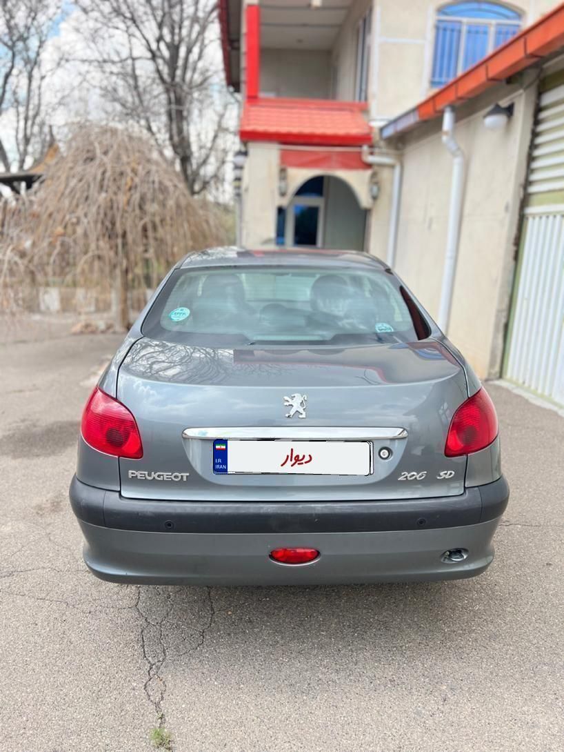 پژو ۲۰۶ صندوق دار v8 - 1397