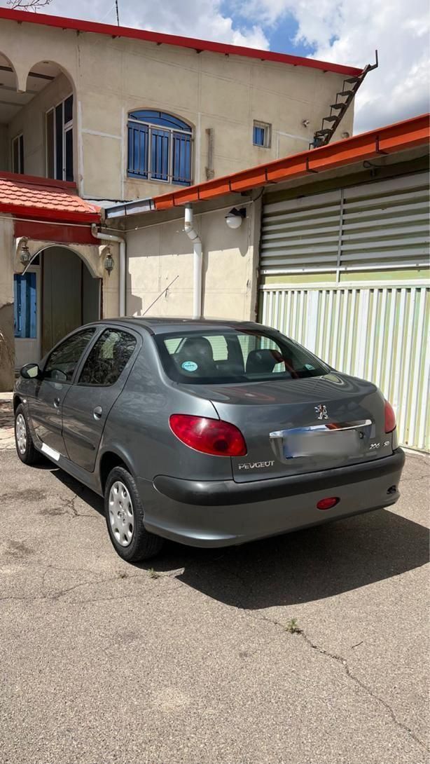 پژو ۲۰۶ صندوق دار v8 - 1397
