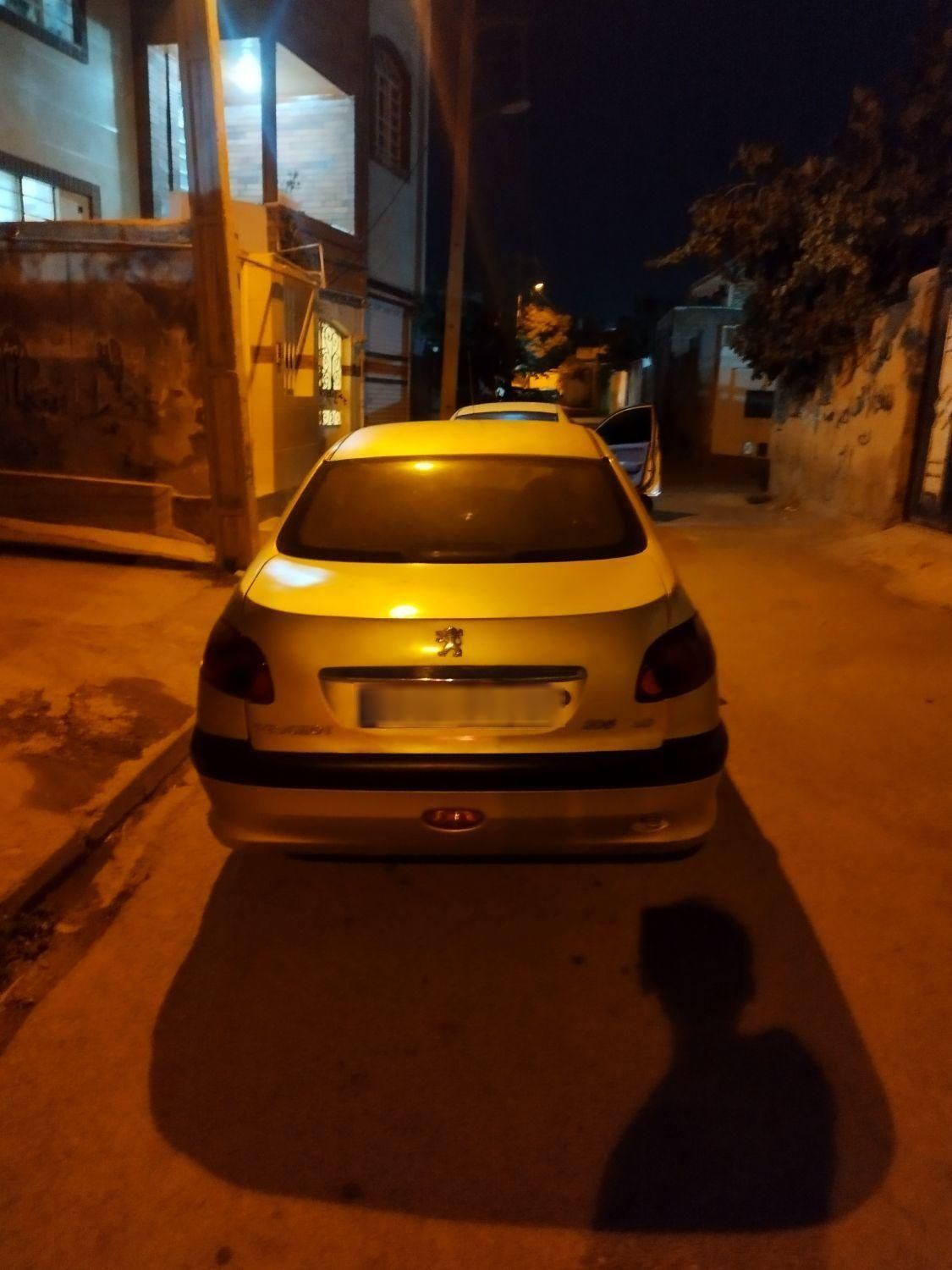 پژو ۲۰۶ صندوق دار v20 - 1386