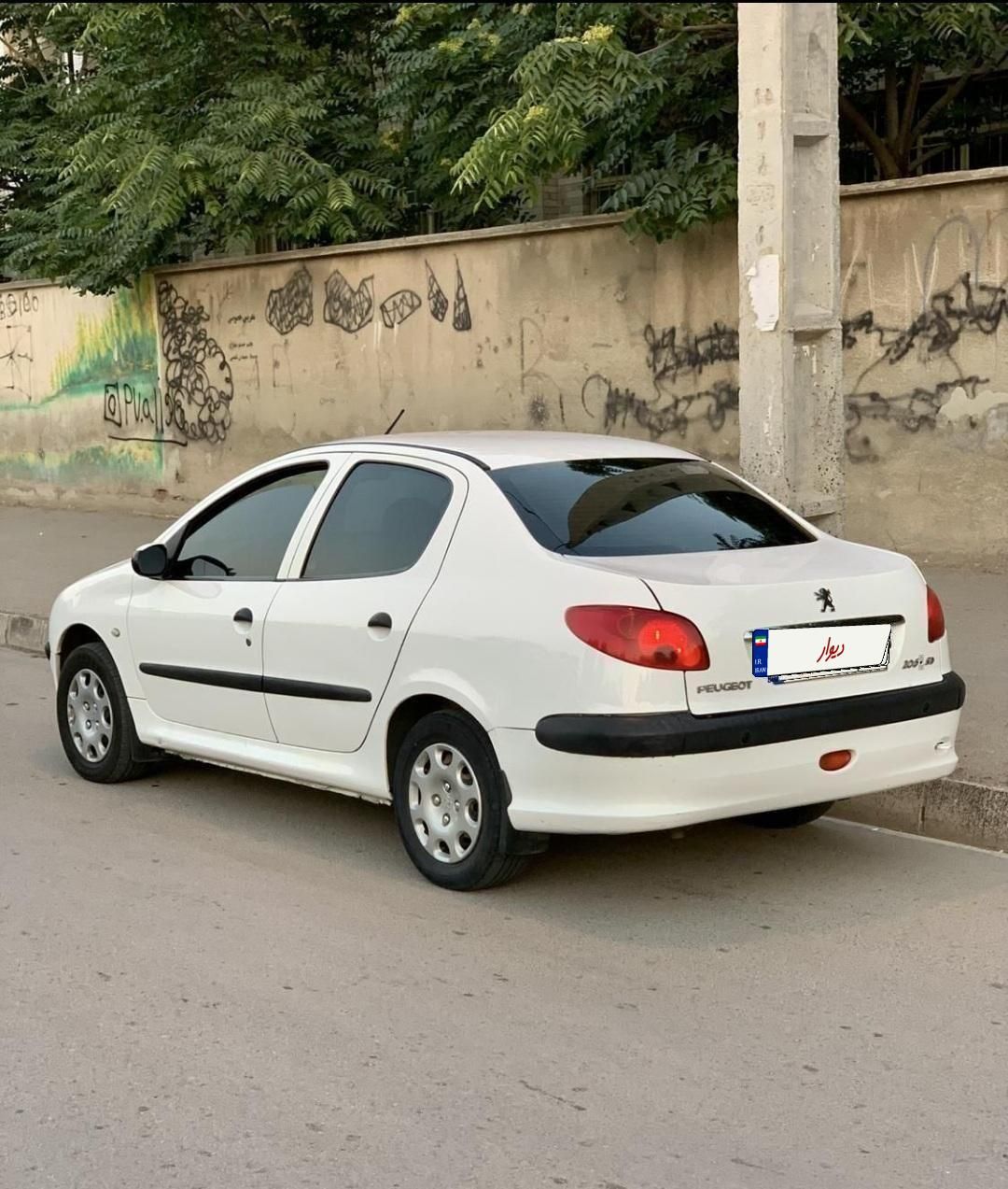 پژو ۲۰۶ صندوق دار v8 - 1390