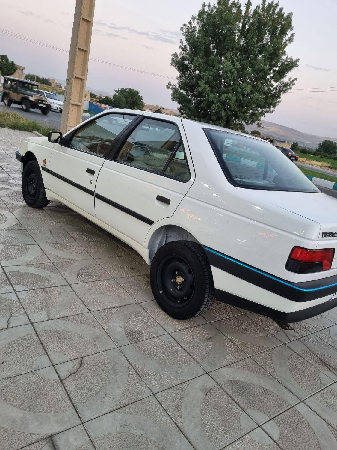 پژو 405 بنزینی GLX - TU5 - 1390