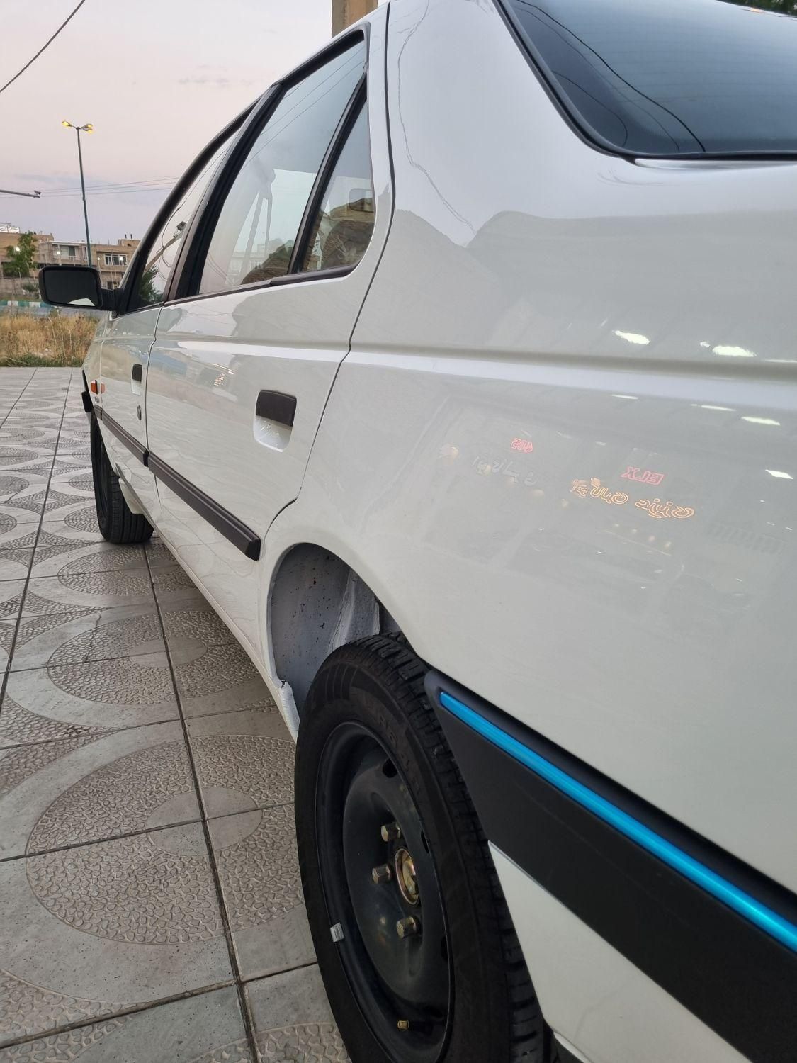 پژو 405 بنزینی GLX - TU5 - 1390