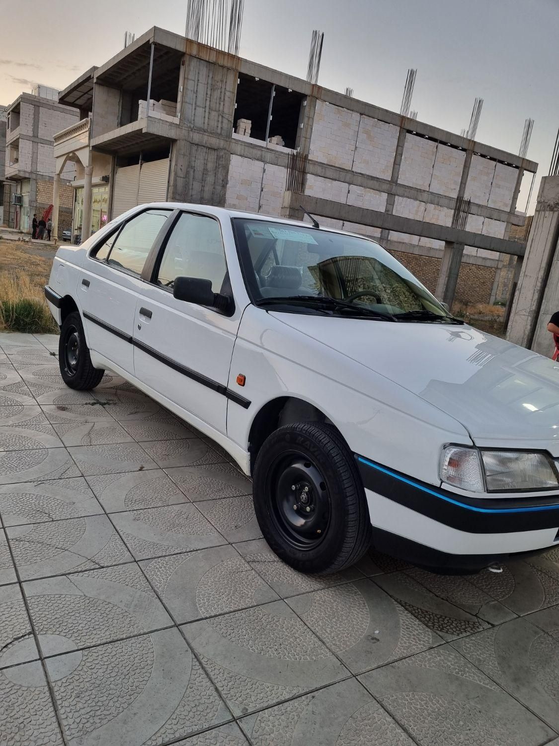 پژو 405 بنزینی GLX - TU5 - 1390