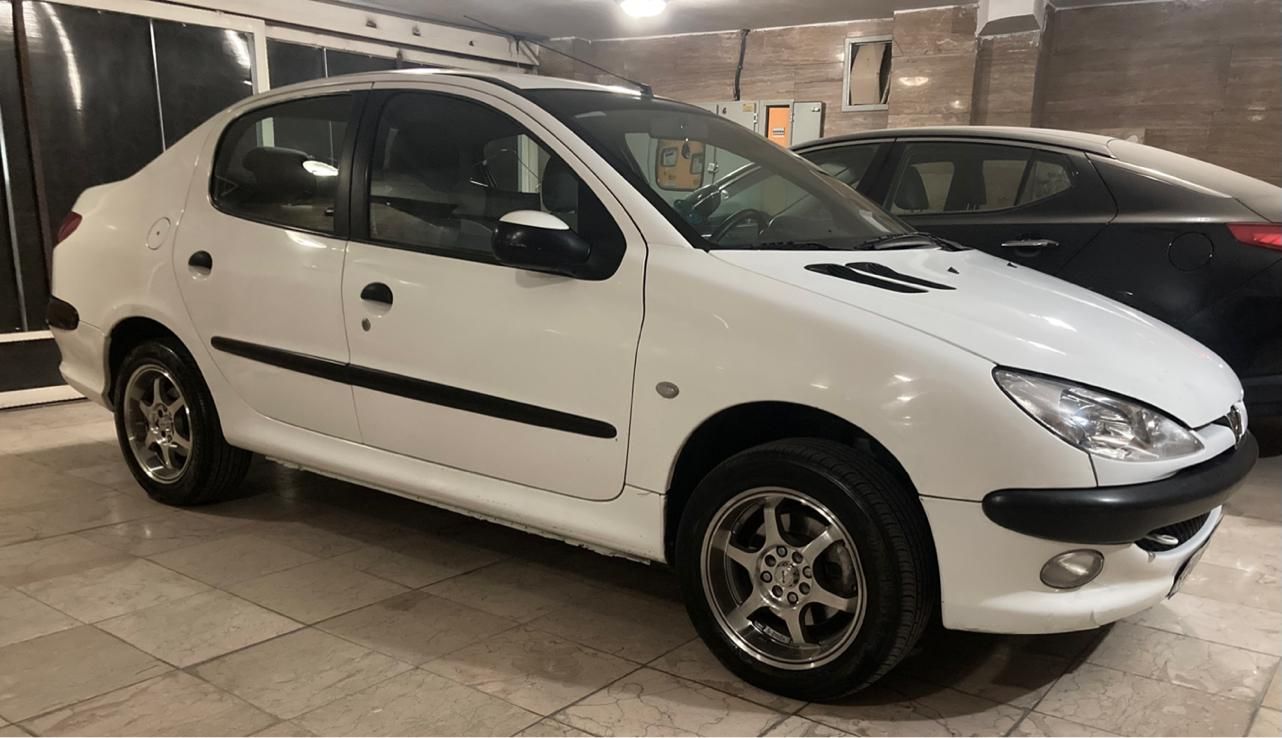 پژو ۲۰۶ صندوق دار v8 - 1390